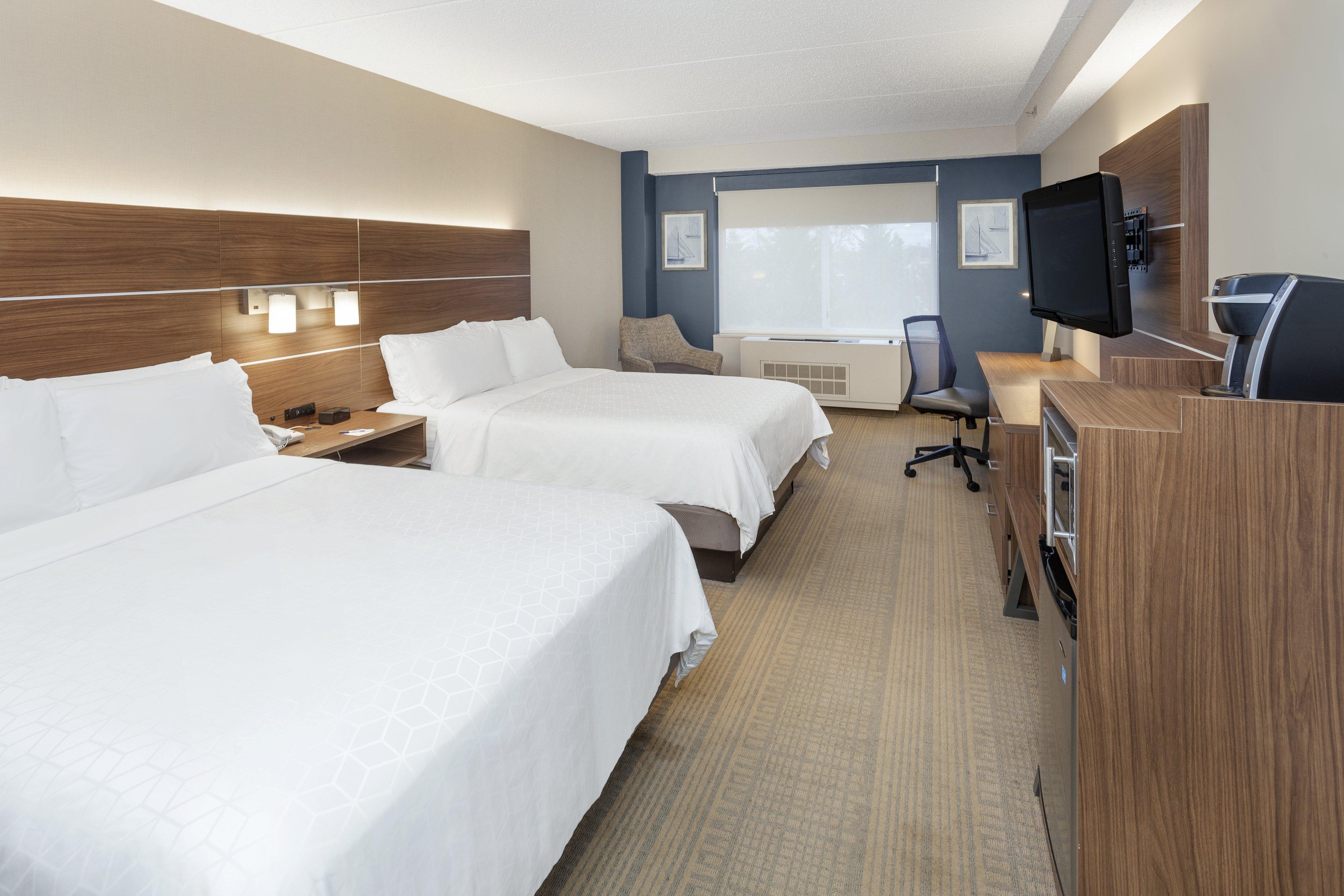 Holiday Inn Express Hotel & Suites East End By Ihg Riverhead Exterior photo